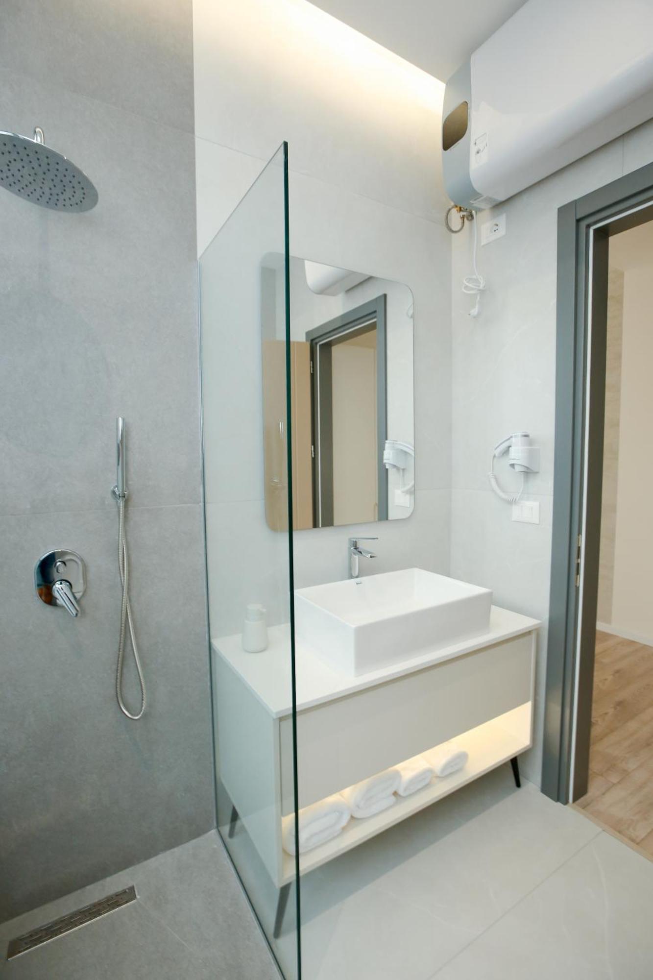 Nos Luxury Rooms Shkodër Exteriör bild
